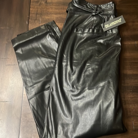 Blank NYC Off the Record Black Faux Leather Tie Pants - Picture 6 of 10